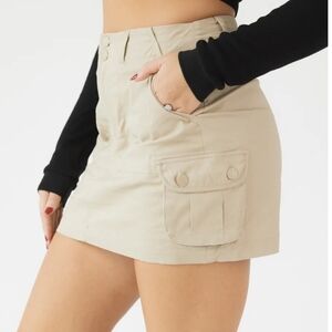 Klassy Network cargo Skort